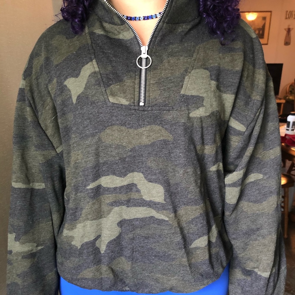 PINK camo crew neck